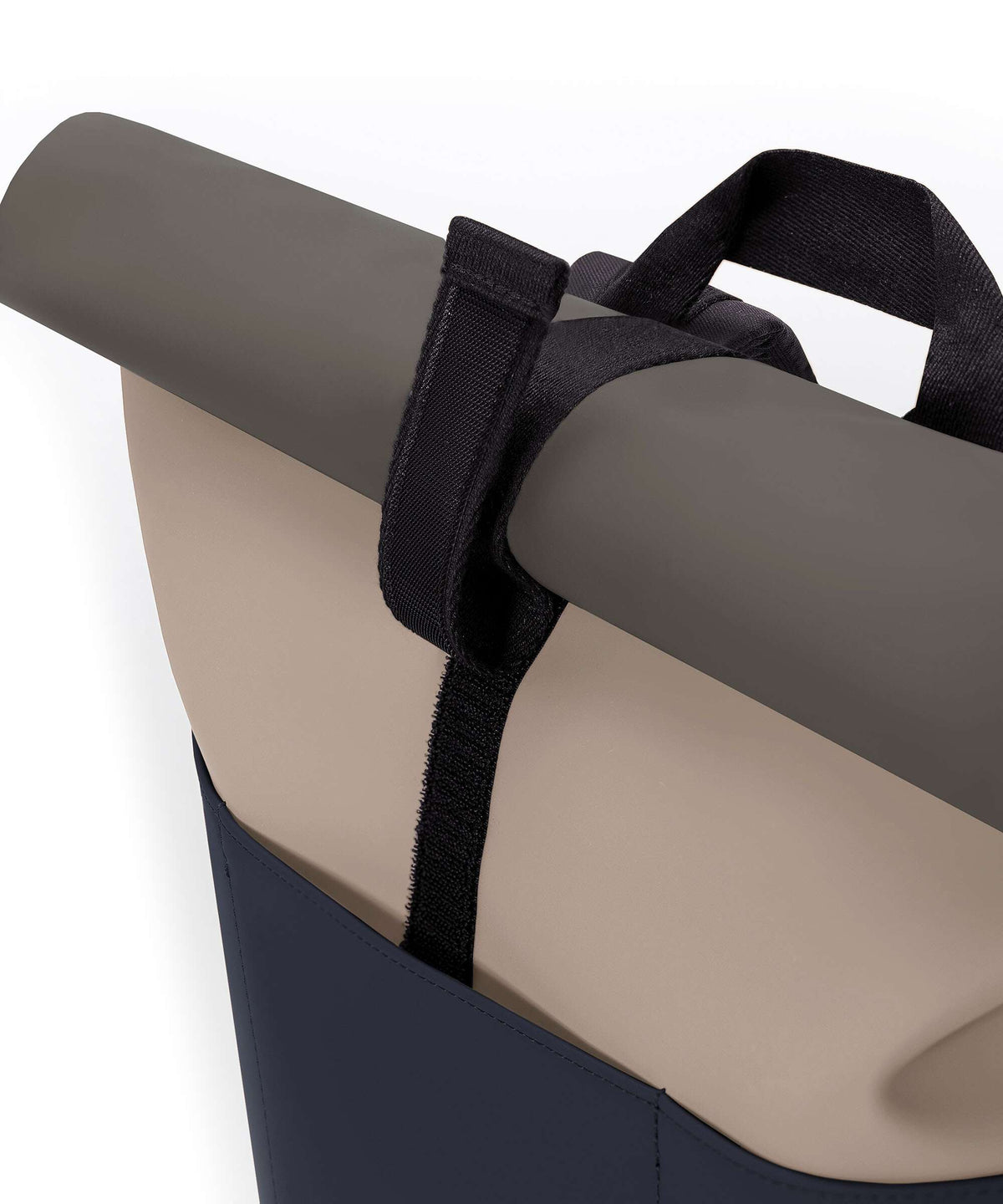 Ucon Acrobatics Lotus Hajo Medium Rolltop backpack nude/dark navy