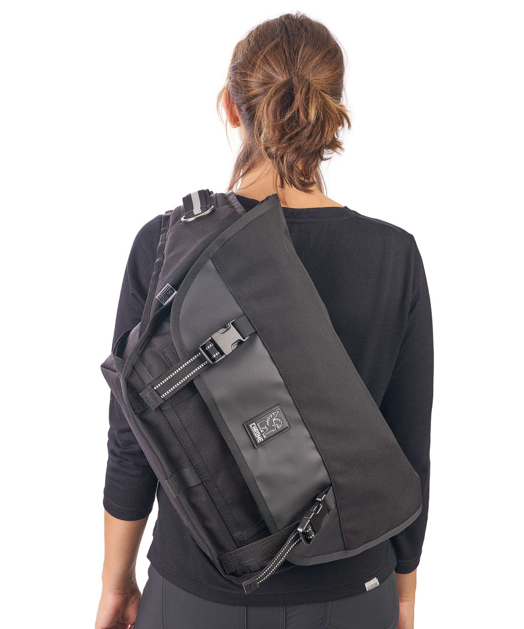 Chrome Metro Mini Messenger bag royale