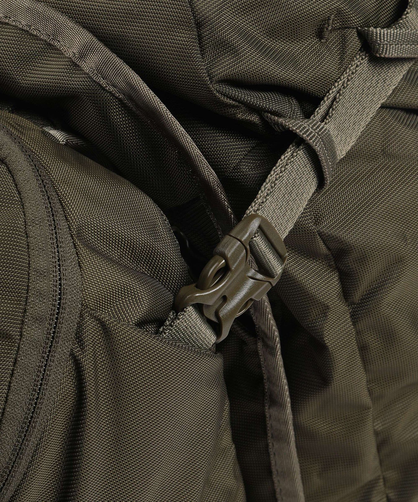 Thule Landmark 70 Travel backpack deep khaki