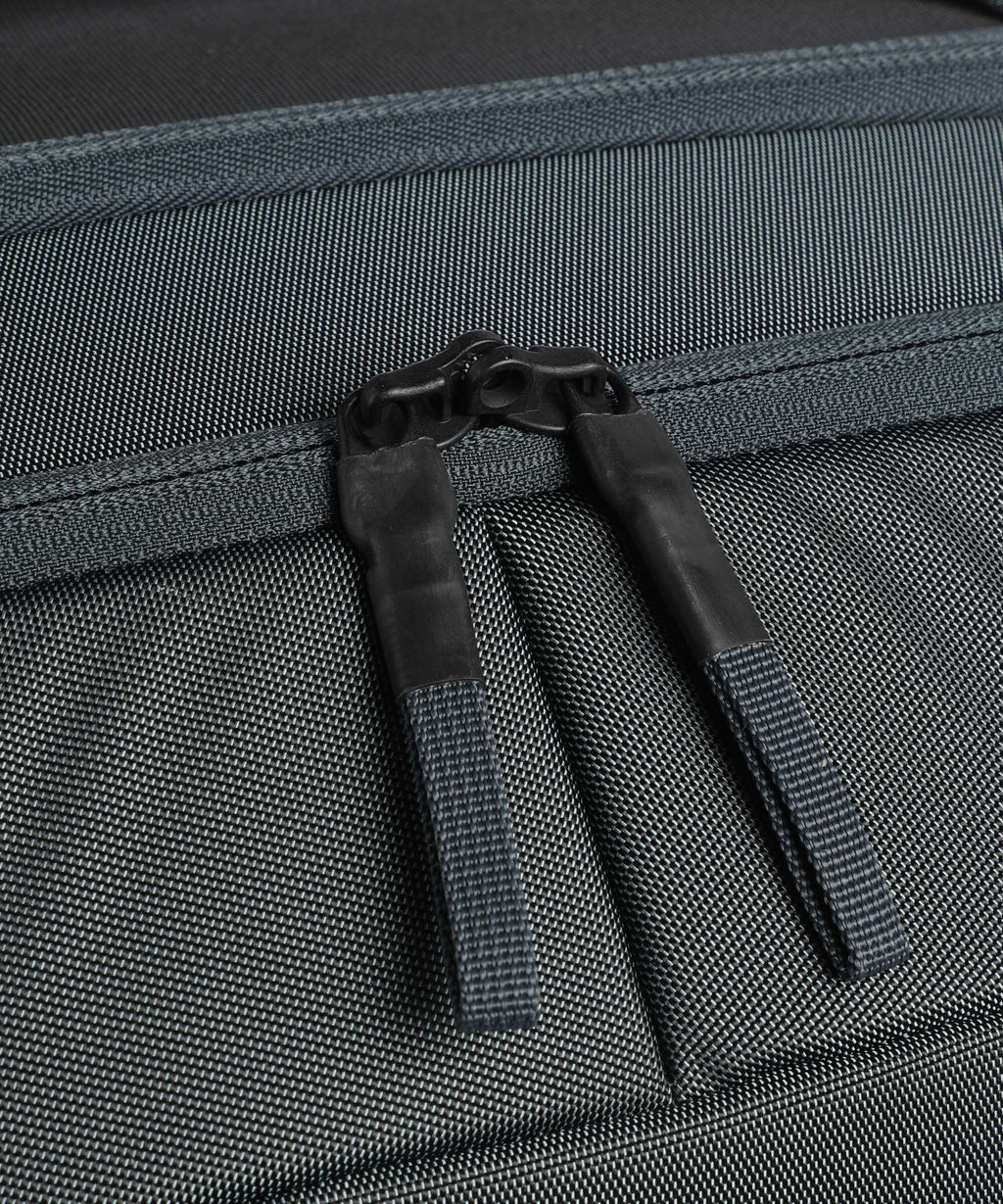 Thule Subterra 2 Spinner (4 wheels) dark slate