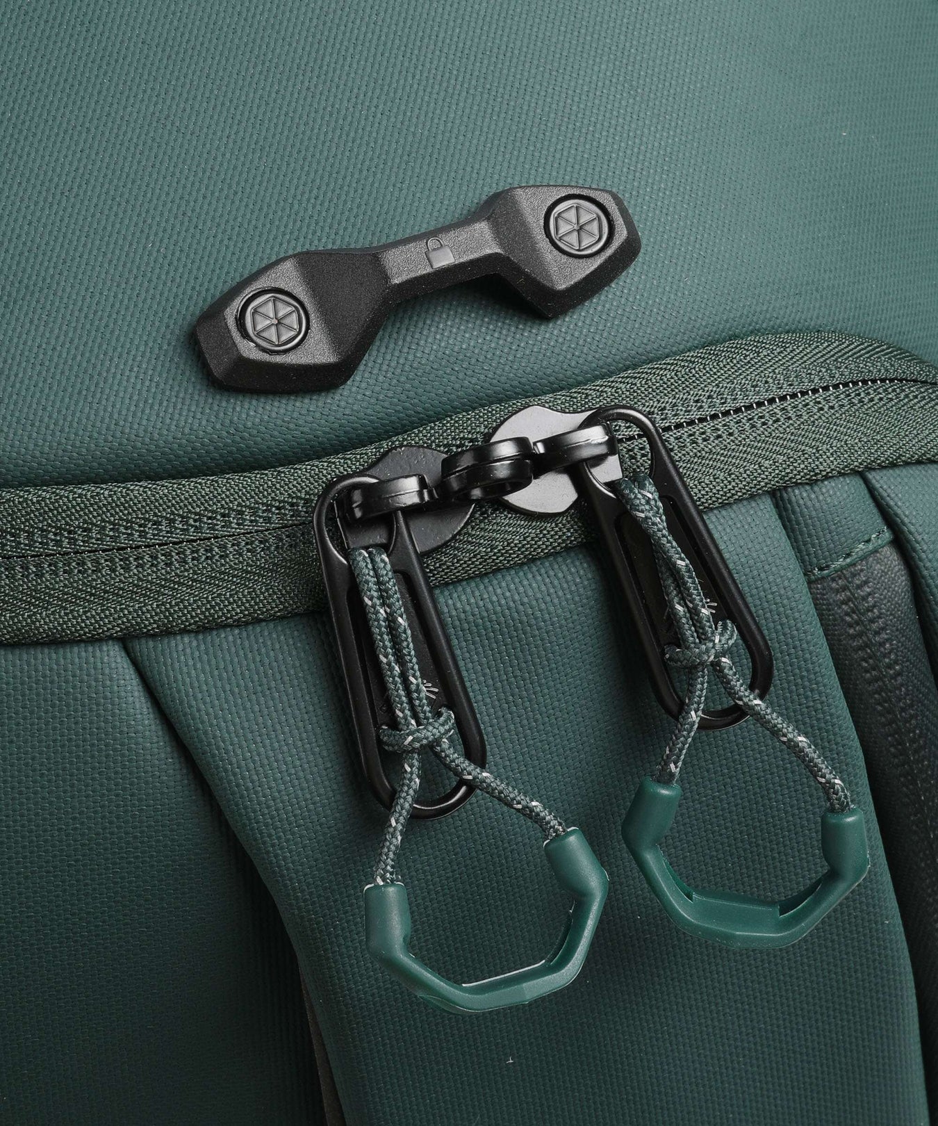 Eagle Creek Tarmac 95 Spinner (4 wheels) arctic sea green