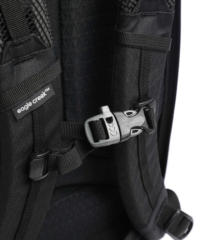 Eagle Creek Tour Travel Pack 40 S/M Travel backpack black