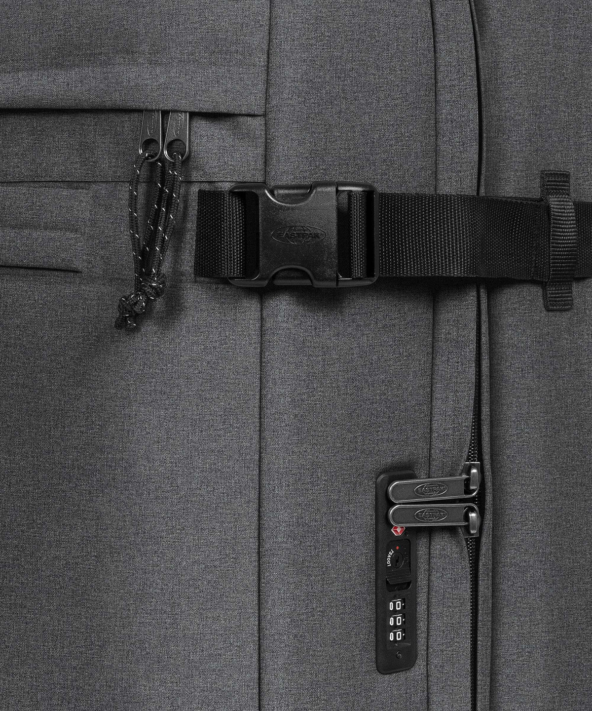 Eastpak Transit'R 4 M Spinner (4 wheels) black denim