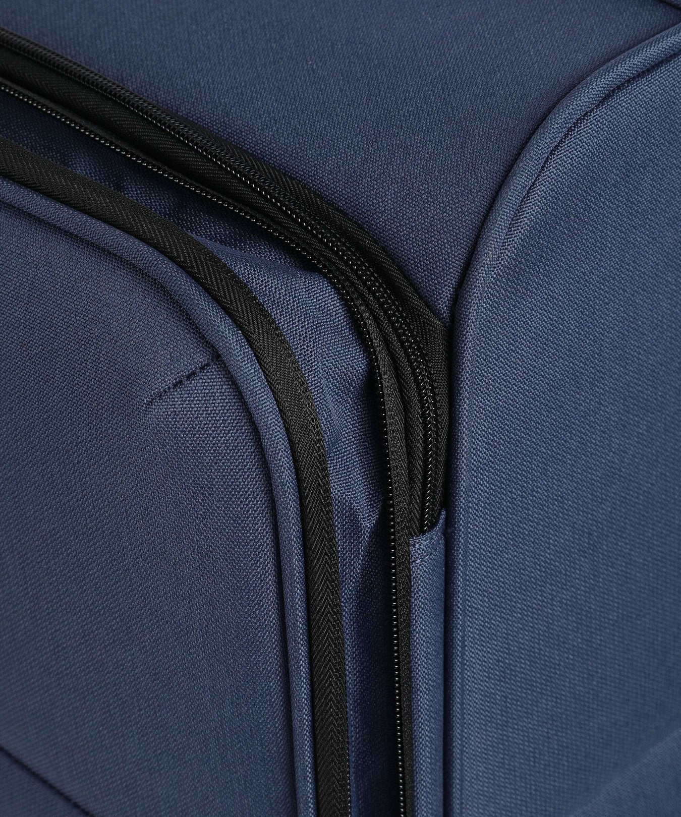 Delsey Paris x United Colors of Benetton BE Spinner (4 wheels) faded denim