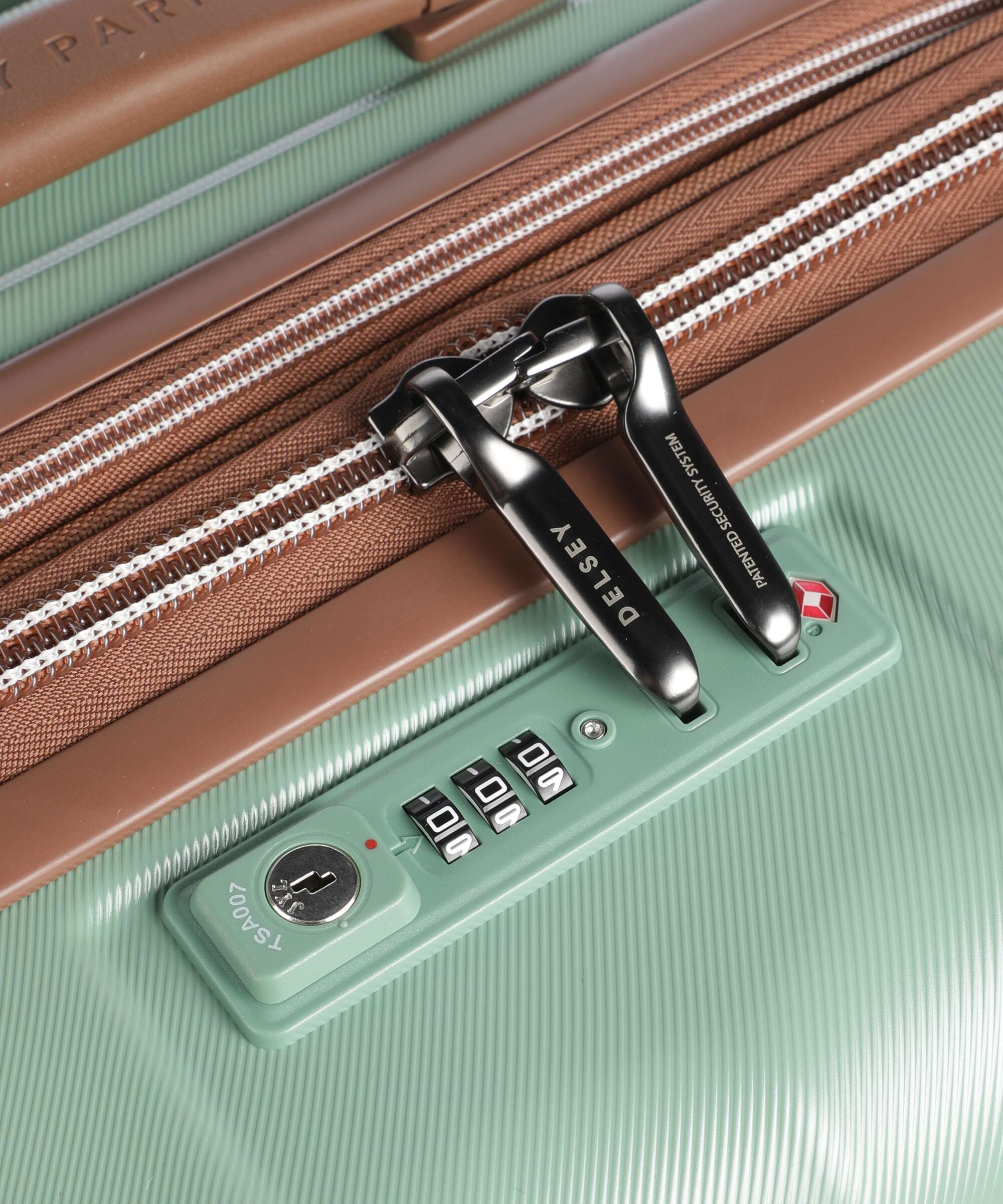 Delsey Paris Carrousel 2 Spinner (4 wheels) sage green