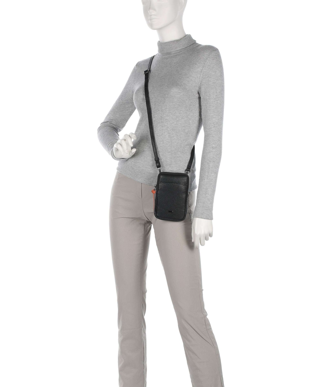 Braun Büffel Novara Phone bag schwarz