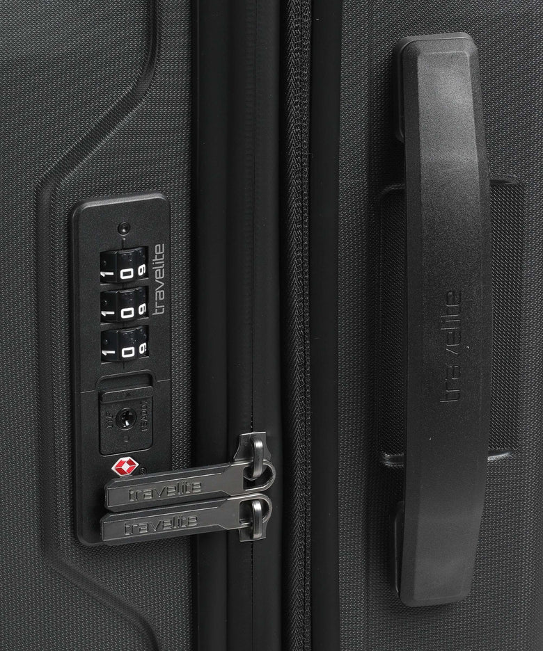 Travelite Elvaa M Spinner (4 wheels) schwarz