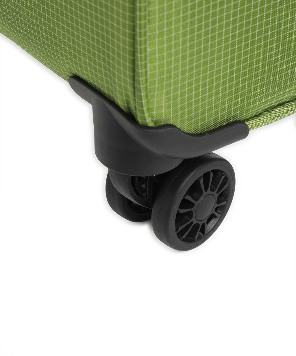 Travelite Corsiica Spinner (4 wheels) fresh green