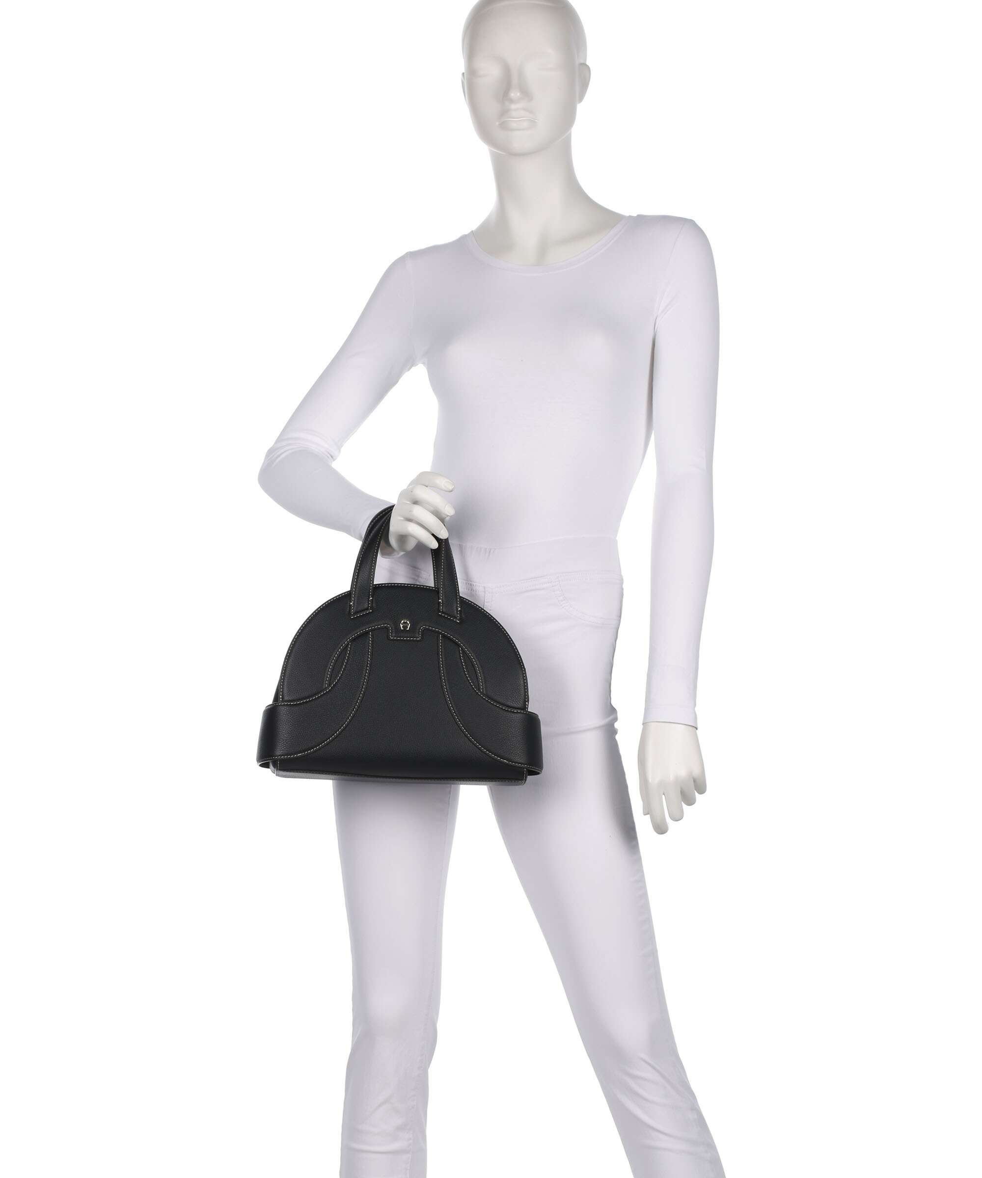Aigner Sellina M Handbag black