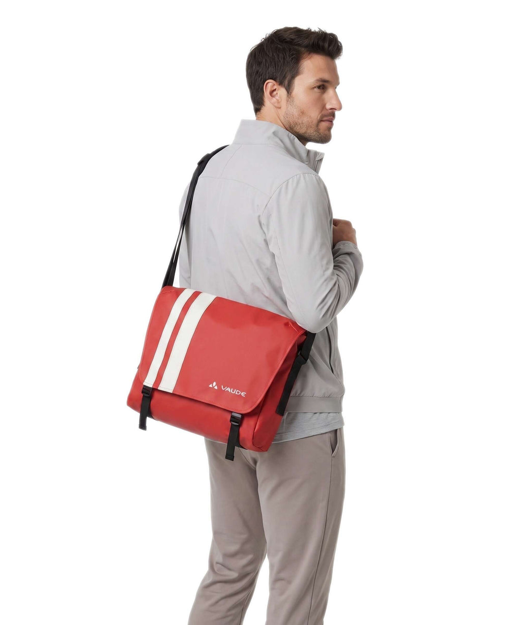Vaude Aguni Messenger bag red