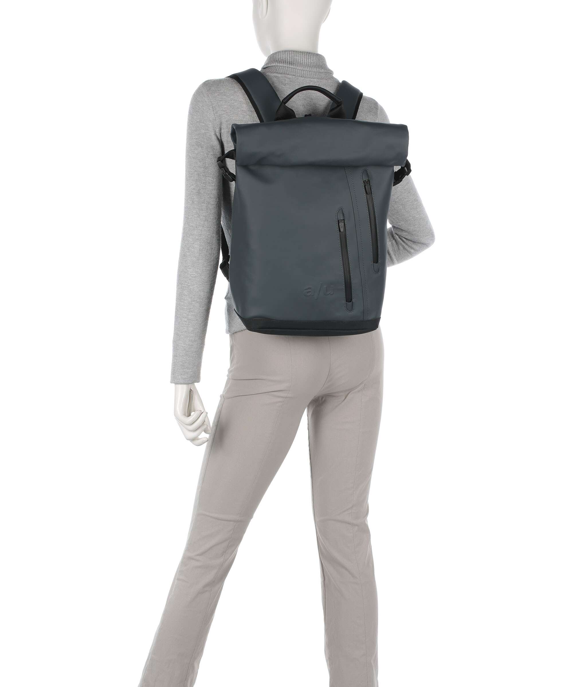 Aunts & Uncles Japan Nishi Sakura Nishi Cycling backpack dark shadow