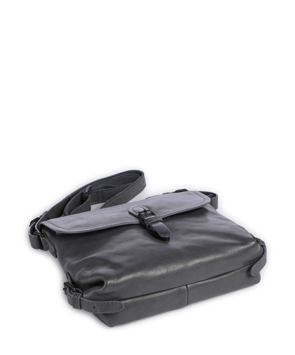 Aunts & Uncles Grandma's Luxury Club Mrs. Puff Pie Crossbody bag wind