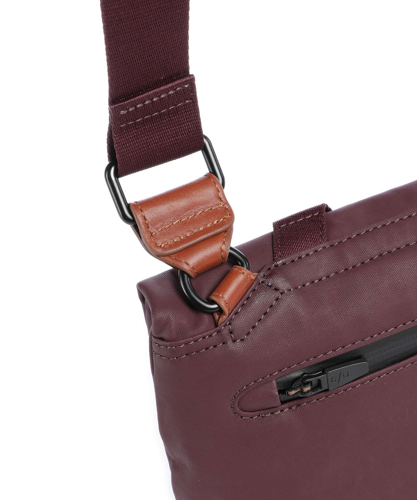 Aunts & Uncles Japan Yao Crossbody bag cherry laquer