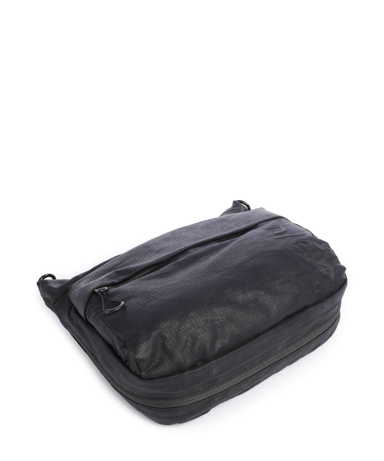 Aunts & Uncles Japan Lite Nanuki Crossbody bag black