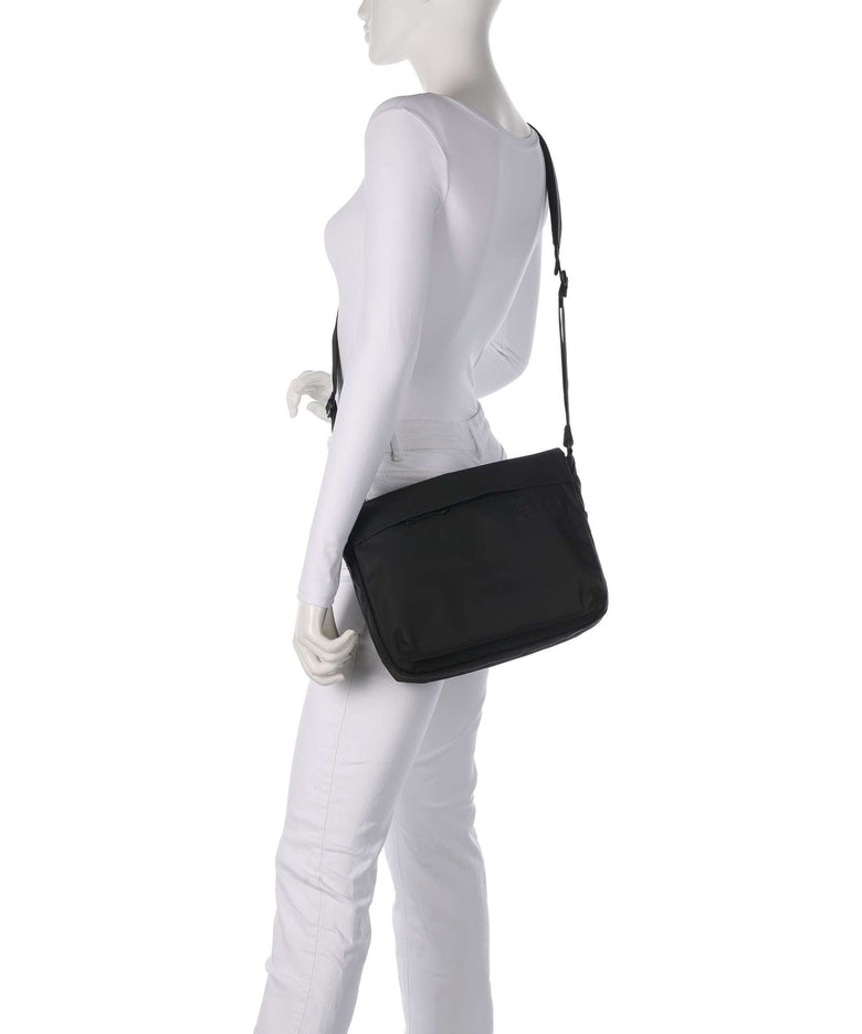 Aunts & Uncles Japan Lite Aoki Messenger bag black