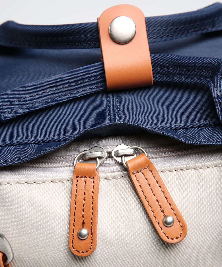 Doughnut Macaroon Backpack ivory/navy