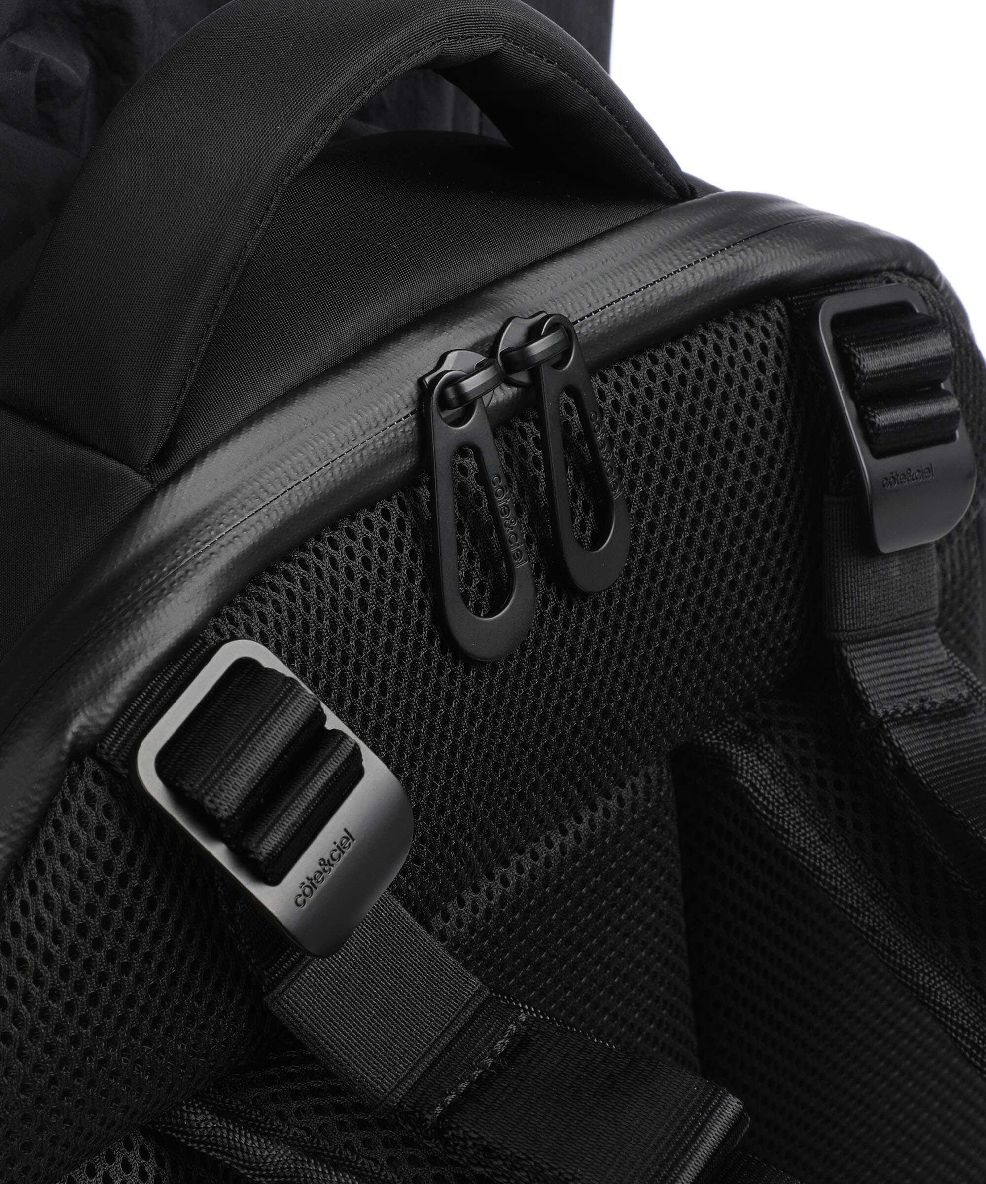 Côte&Ciel Isar M Backpack black