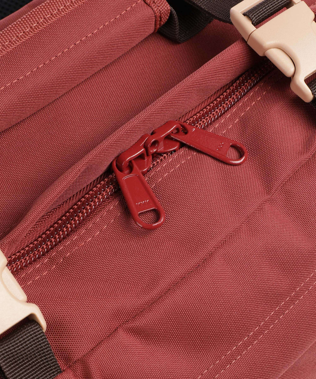 Cabin Zero Classic 28L Backpack sangria red 