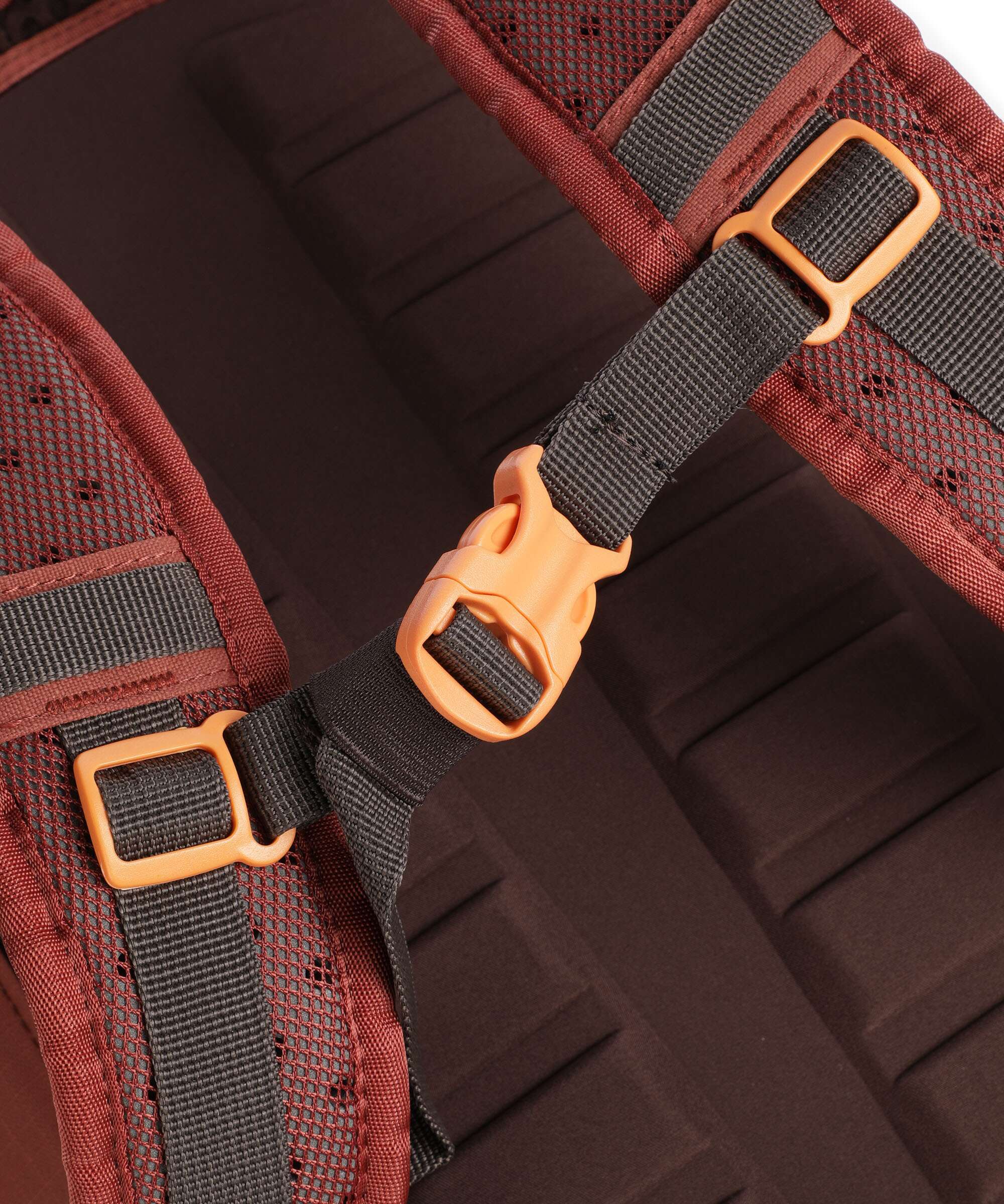 Cabin Zero ADV Pro 32 Travel backpack sangria red