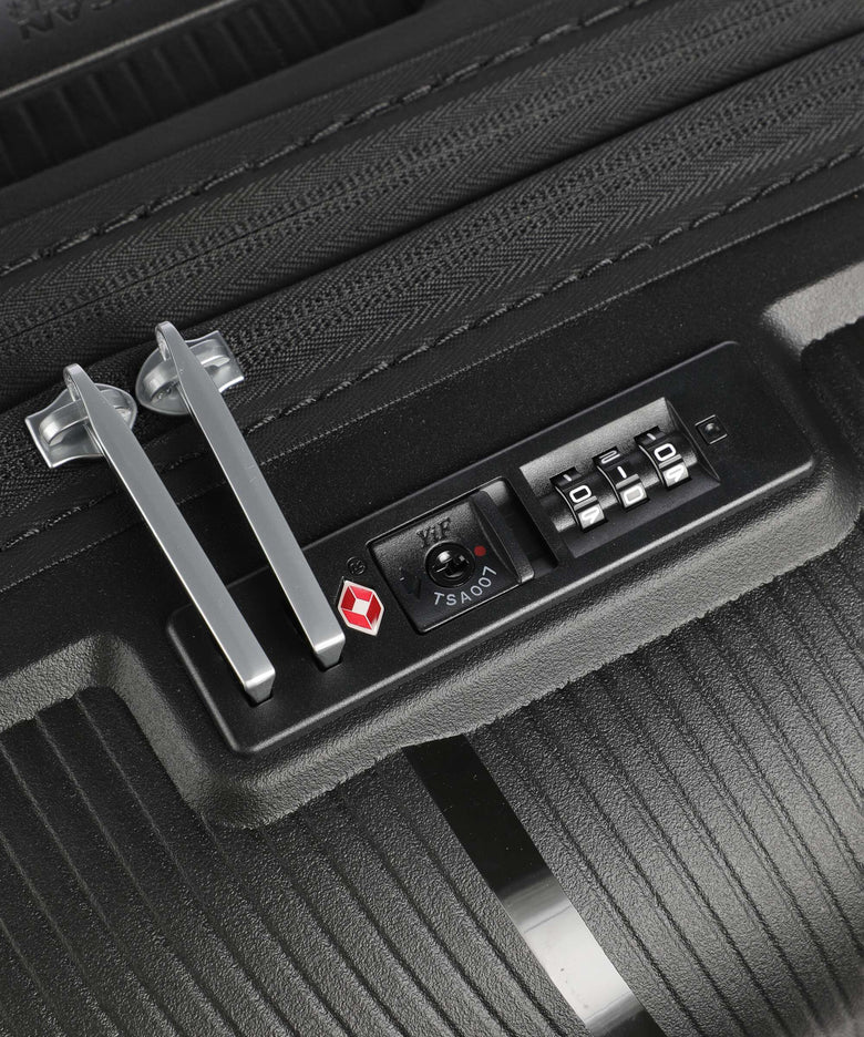 American Tourister Starvibe Spinner (4 wheels) black