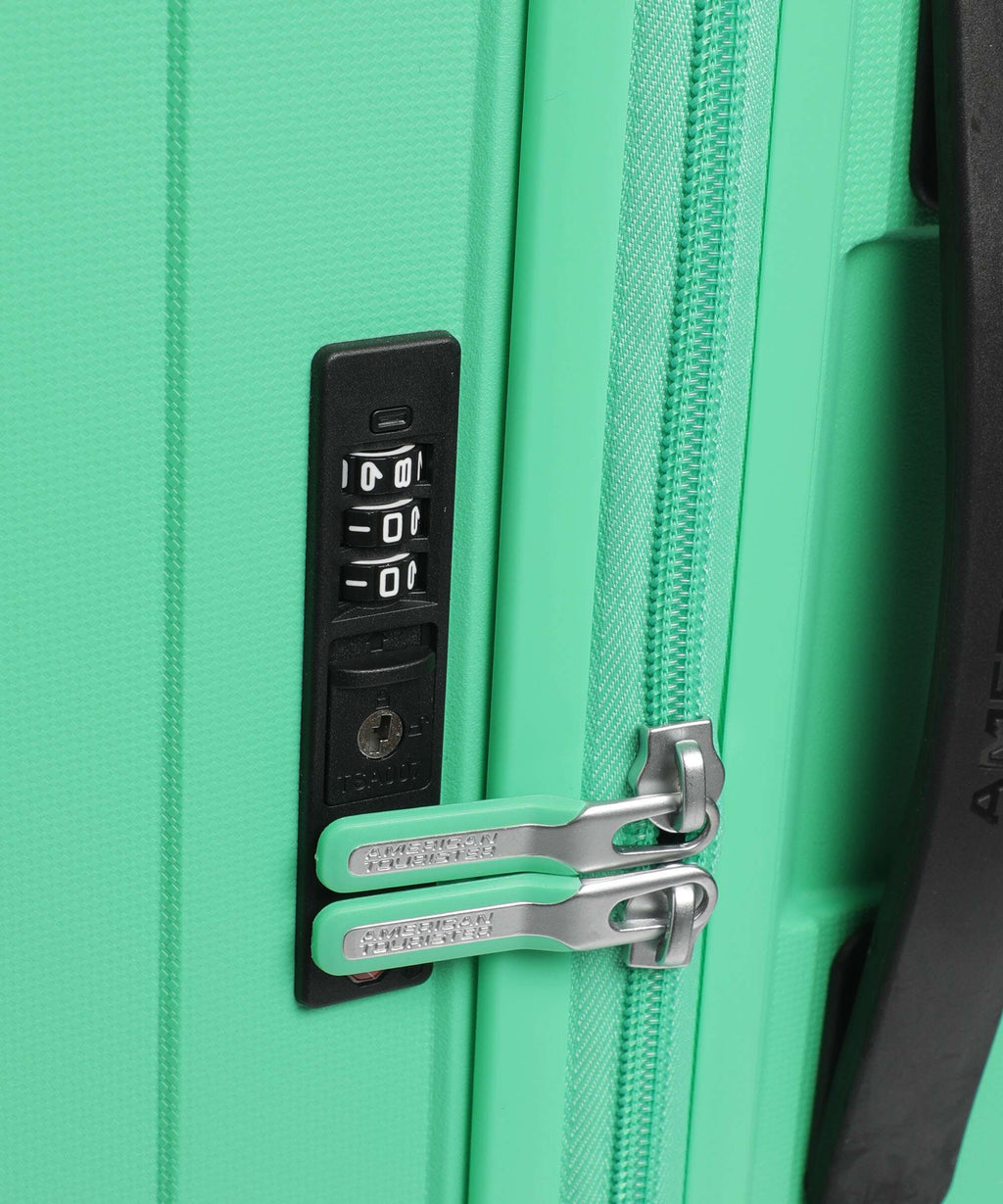 American Tourister Rejoy Spinner (4 wheels) jade green