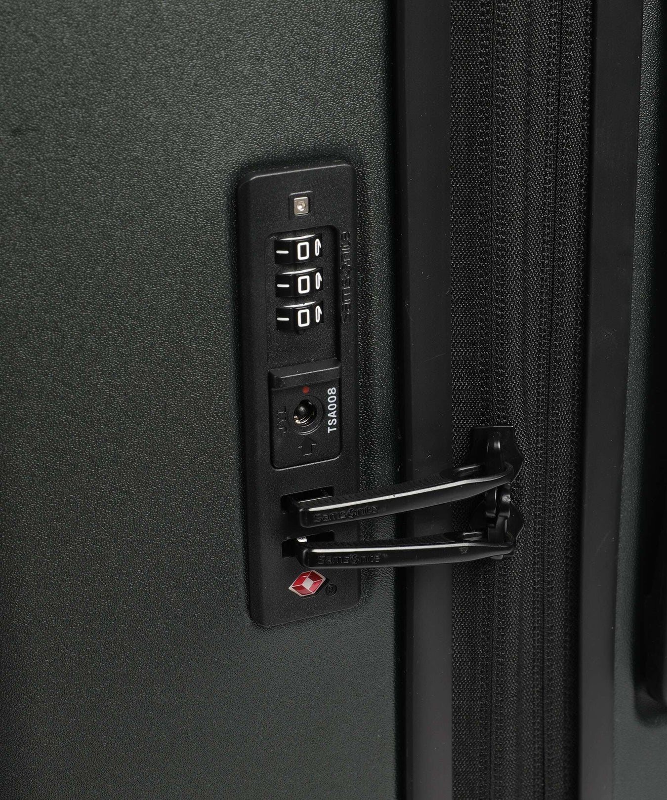 Samsonite Fyrm Spinner (4 wheels) deep green