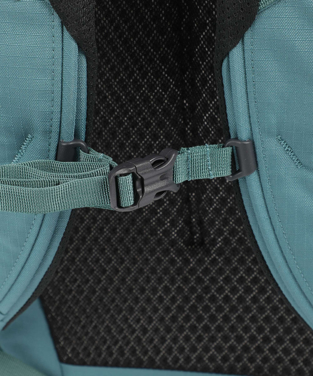 Gregory Border 30 Travel backpack pool party