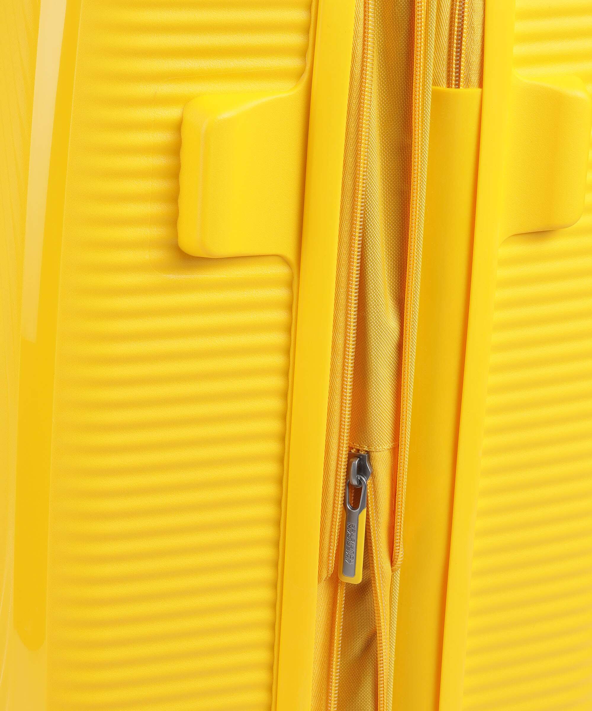 American Tourister Soundbox Spinner (4 wheels) golden yellow