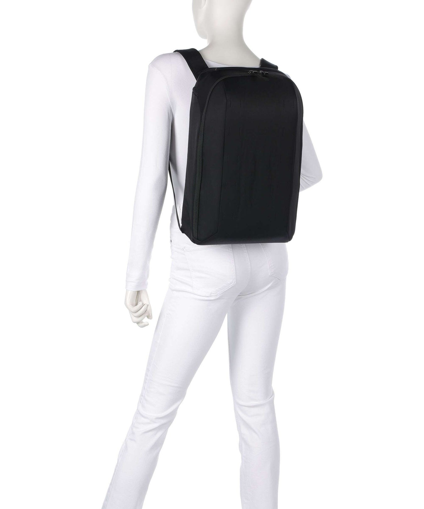 Db Freya 22L Backpack black out