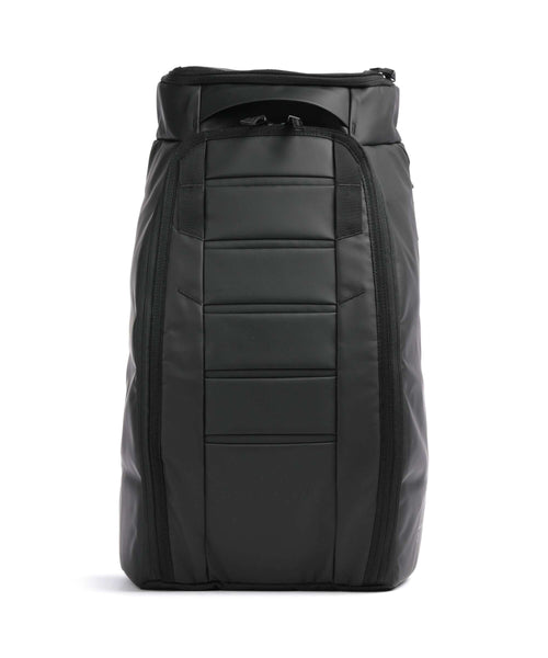 Db Hugger 25L Backpack black out