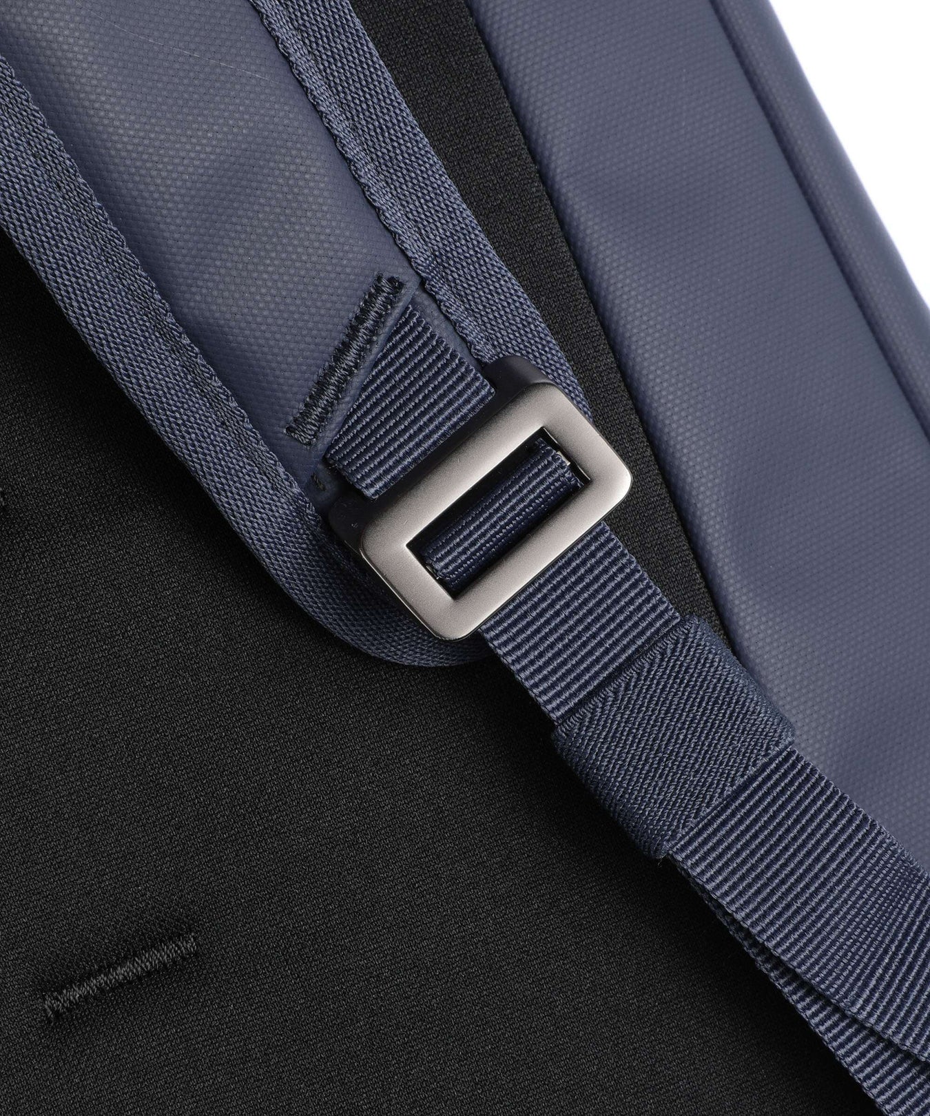 Db Hugger 25L Backpack blue hour