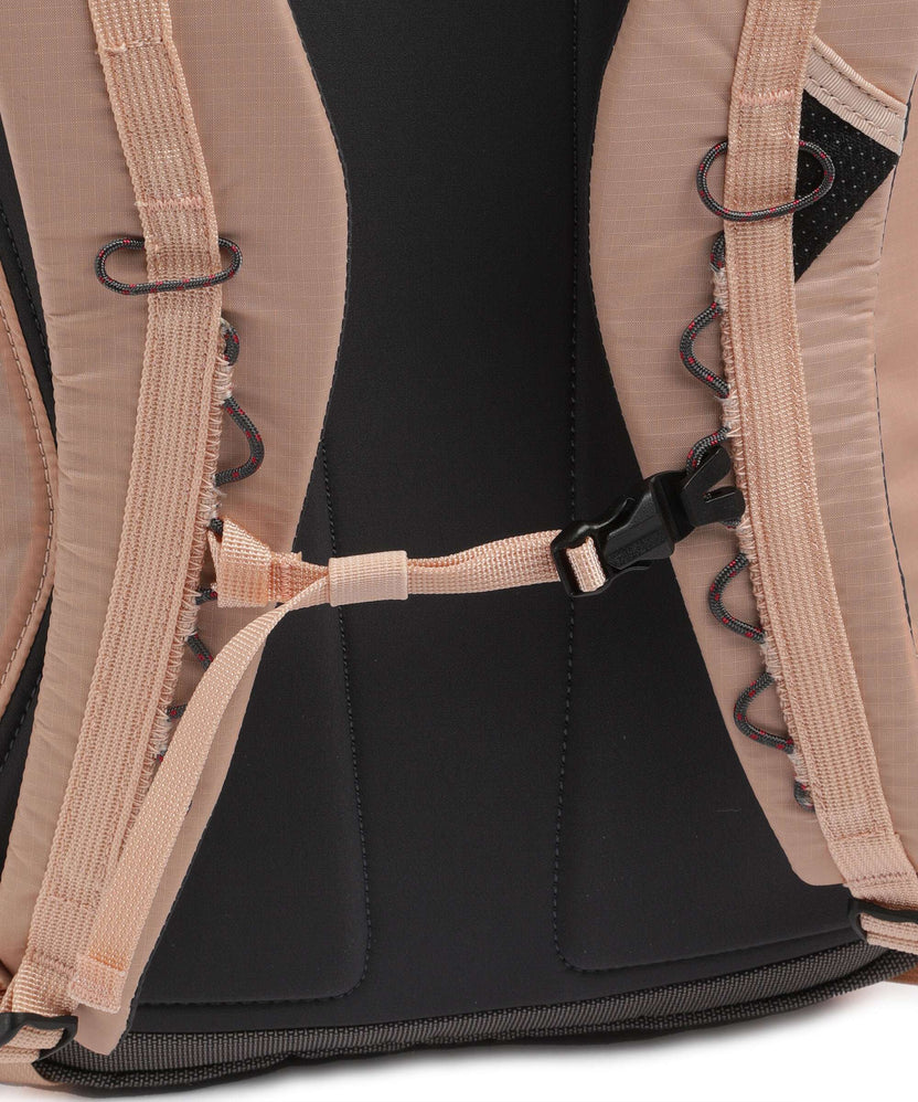 Klättermusen Gjalp 18L Backpack salmon