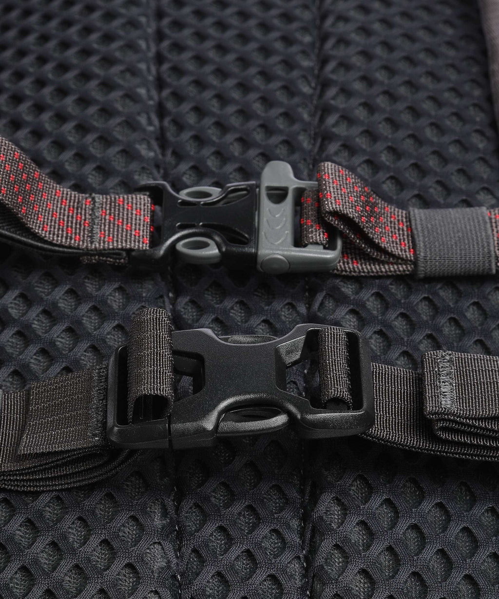 Klättermusen Delling 20L Backpack raven