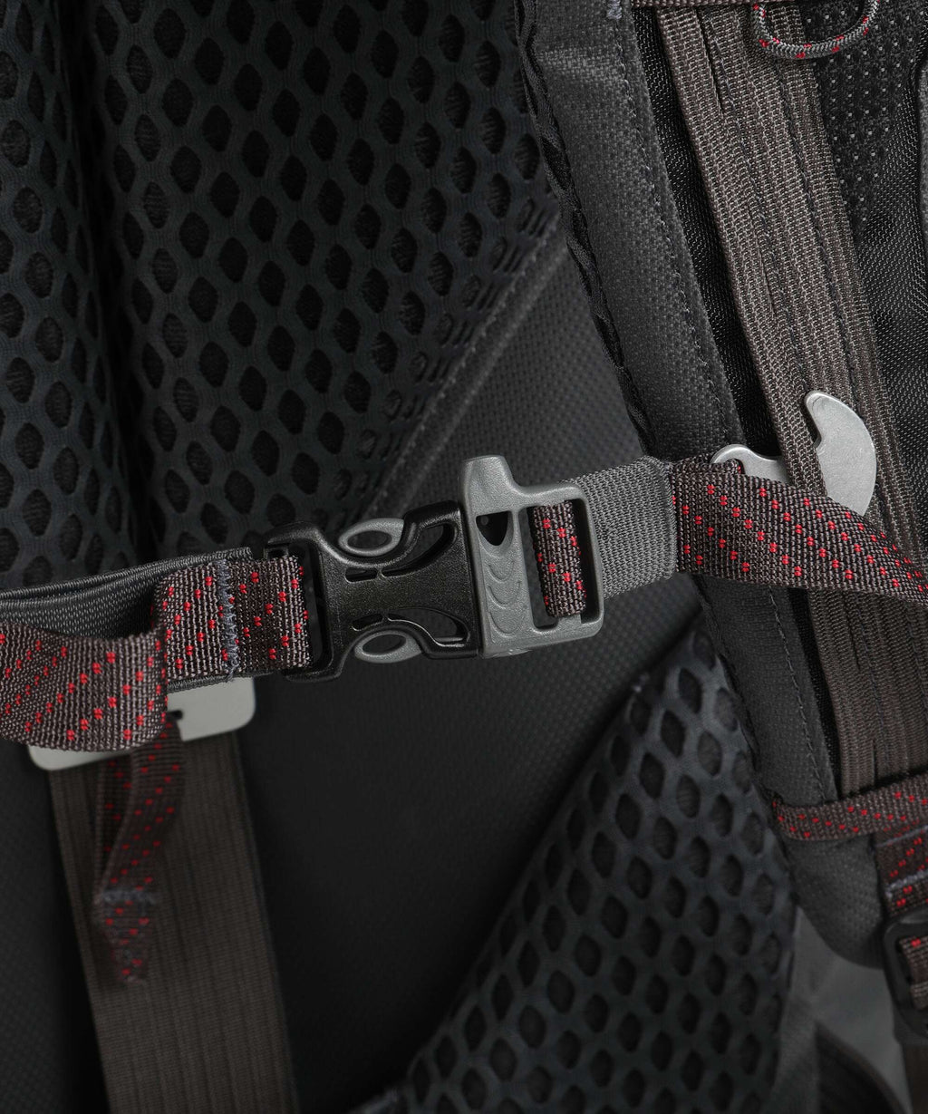 Klättermusen Ymer 2.0 65L Travel backpack raven