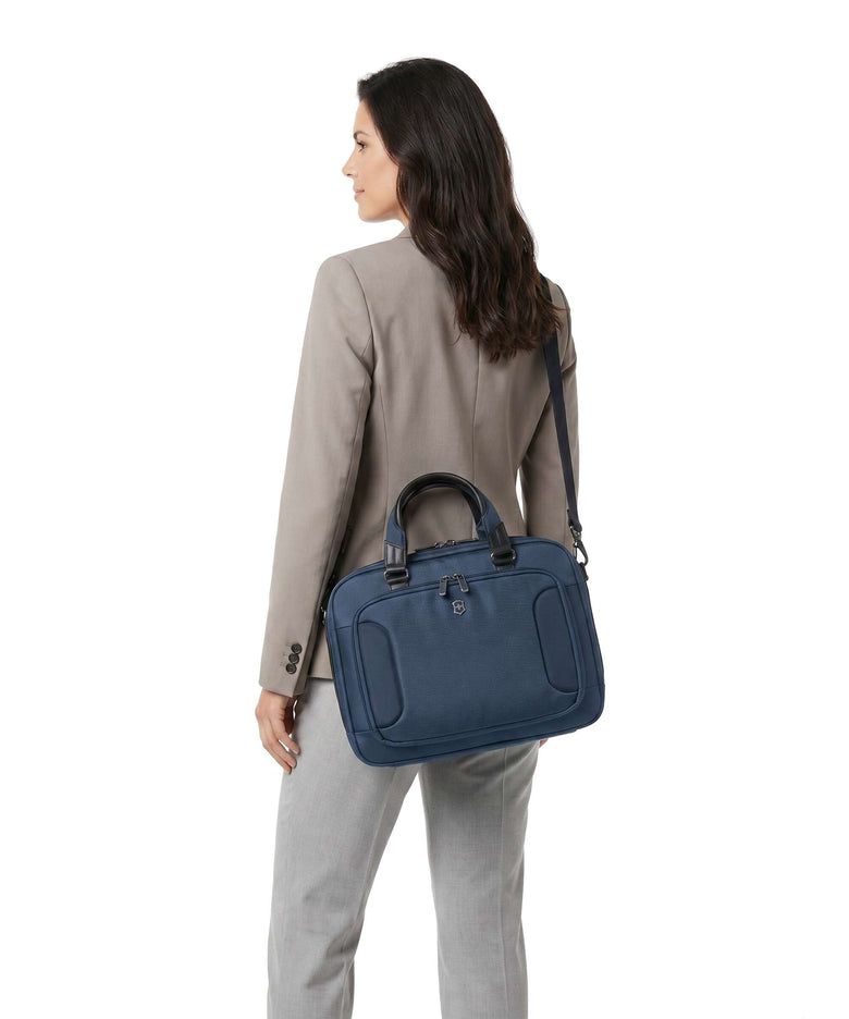 Victorinox Werks Traveler 7.0 7.0 Compact Briefcase navy blue