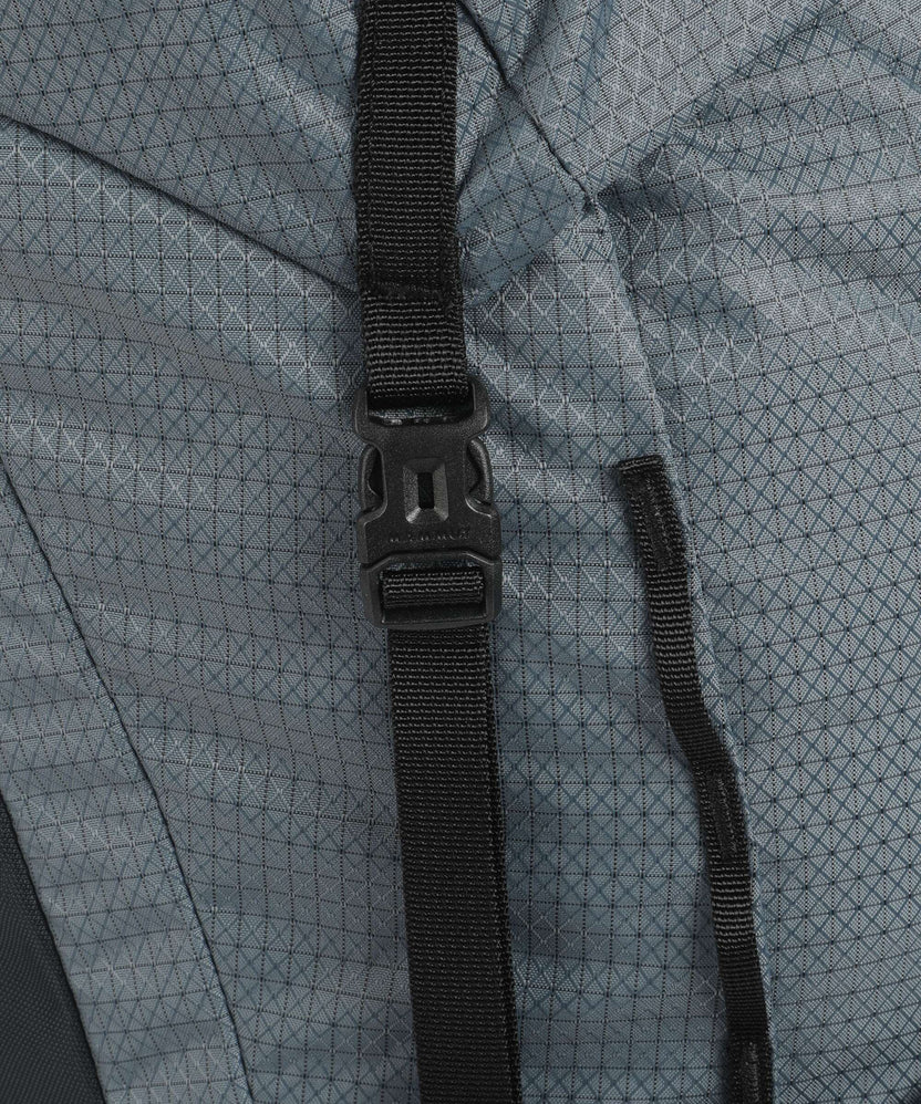 Mammut Ducan 26 Hiking backpack strata black