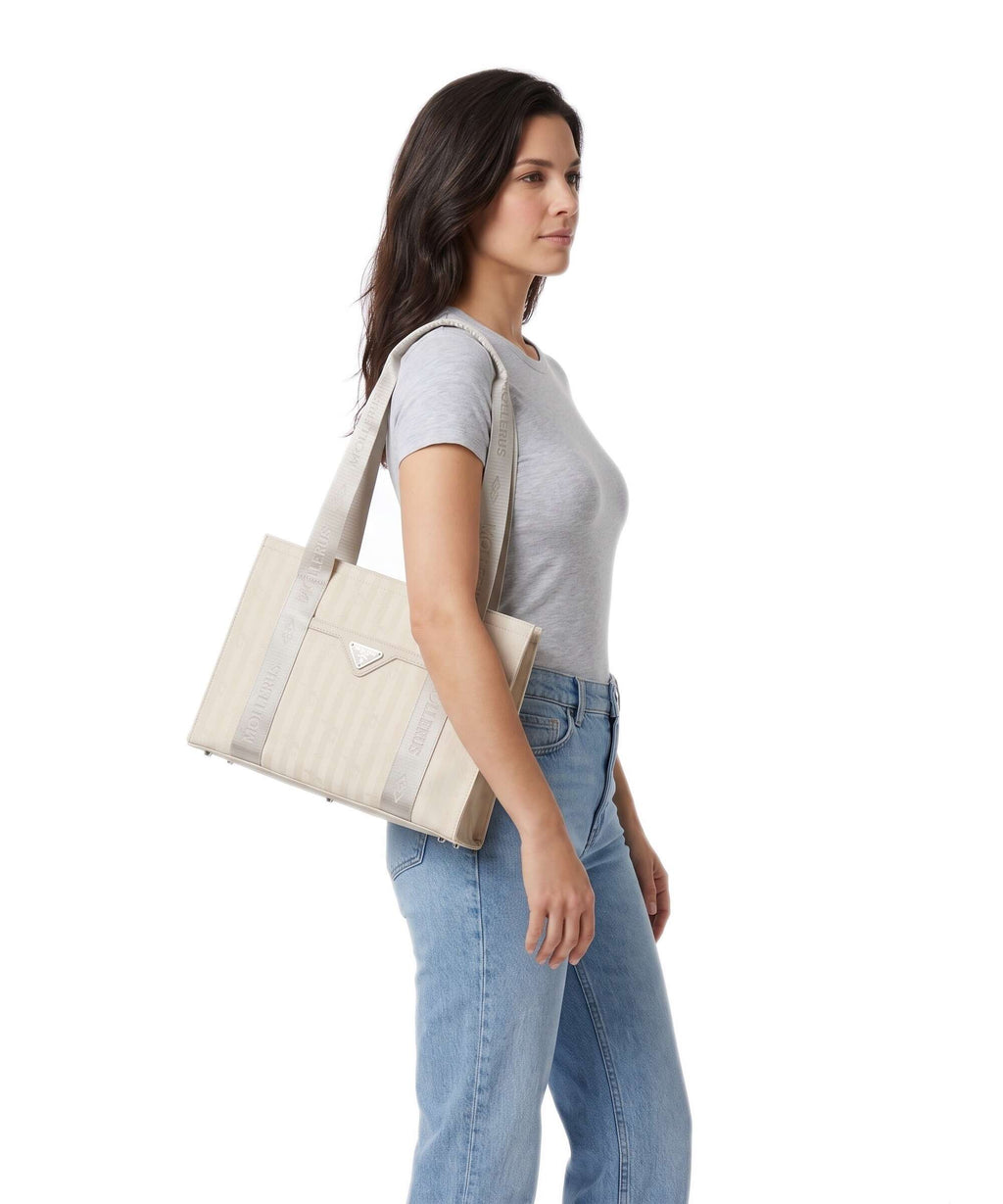 Maison Mollerus Vinerus Berlin Tote bag pearl weiss