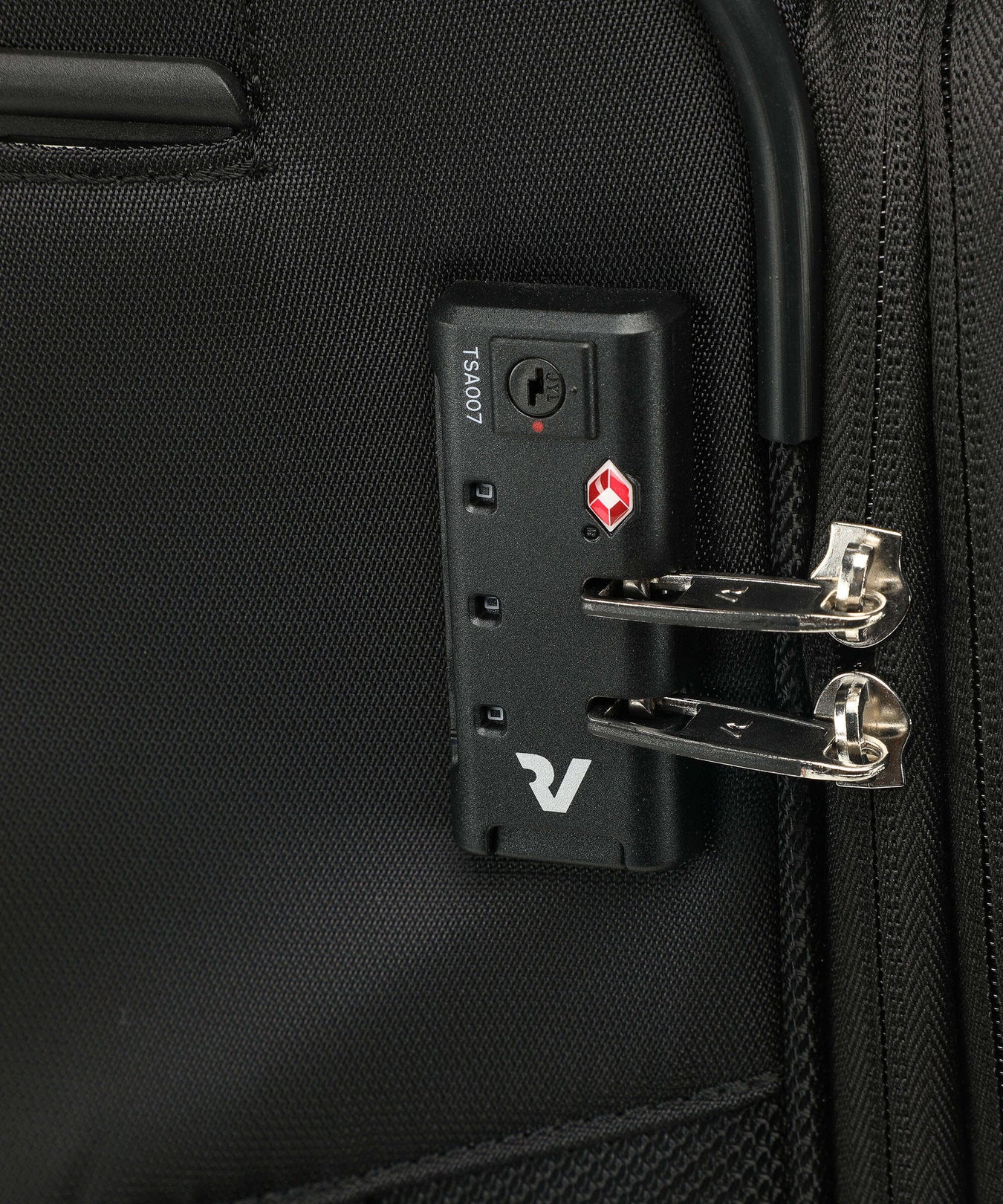 Roncato Joy Spinner (4 wheels) nero