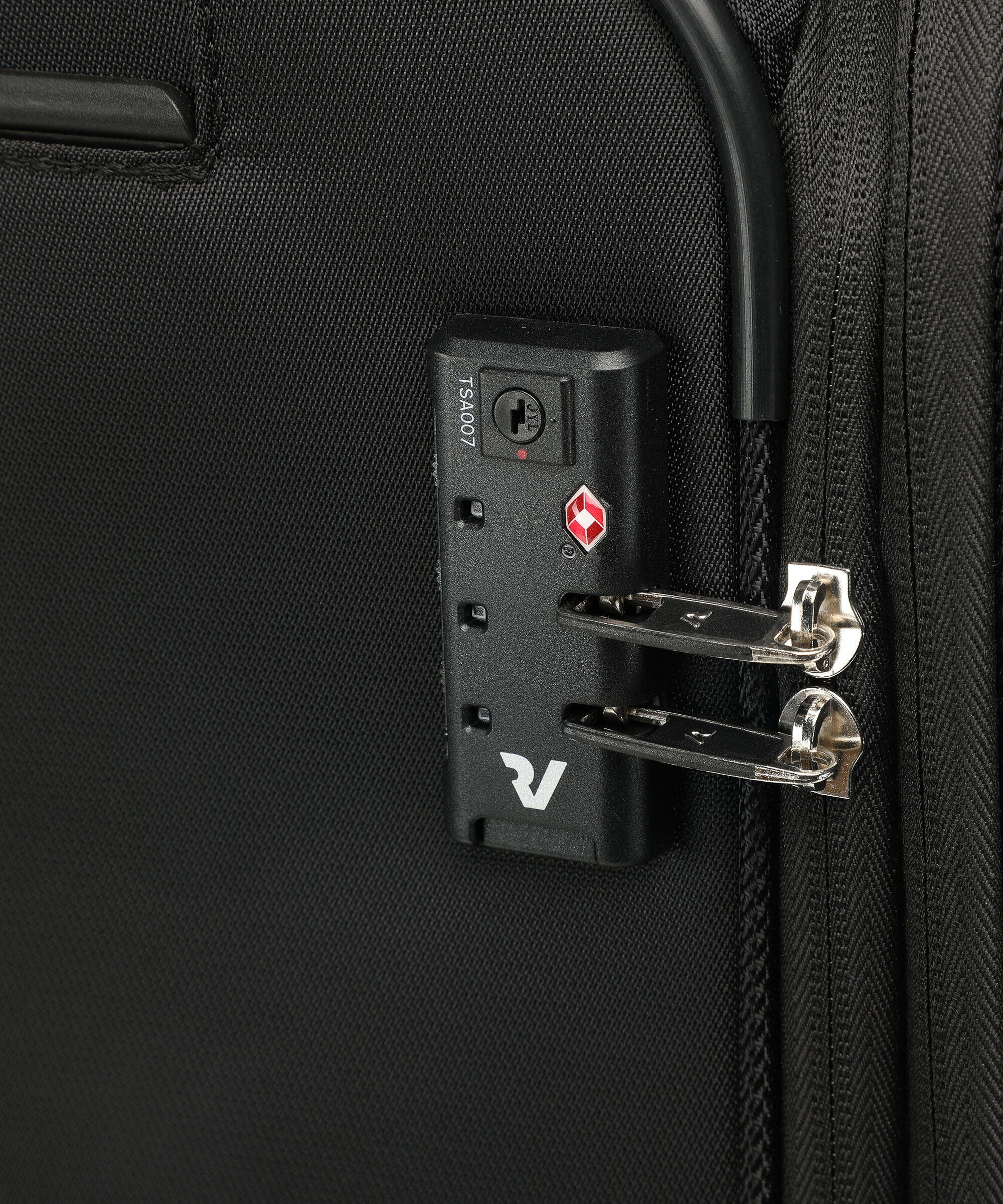 Roncato Joy Spinner (4 wheels) nero