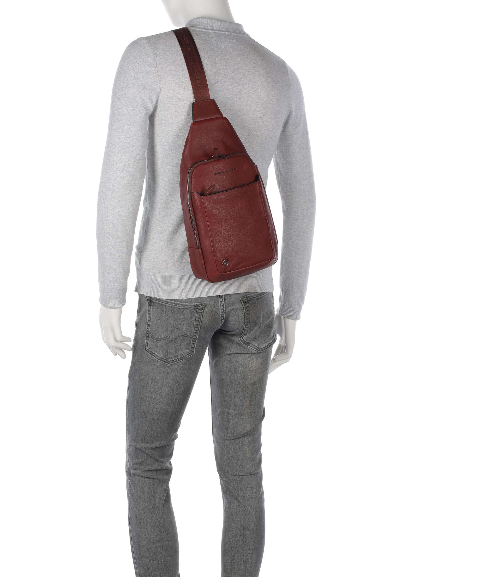 Piquadro Black Square Sling bag cuoio