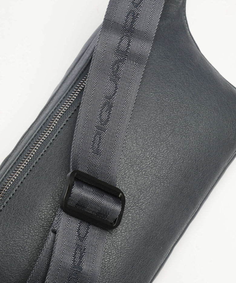 Piquadro Black Square Belt bag blue ocean