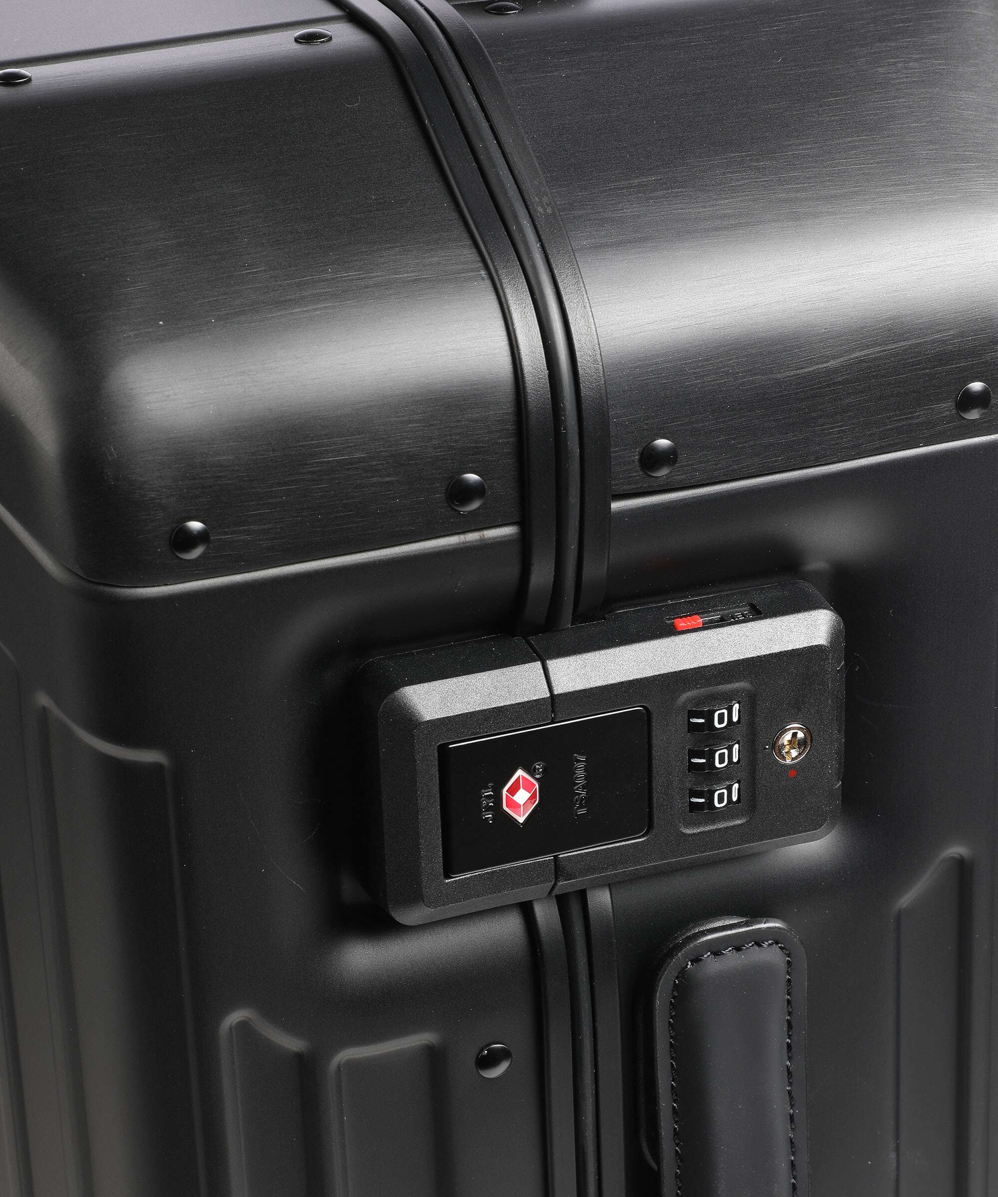 Piquadro PQ Alu Spinner (4 wheels) black