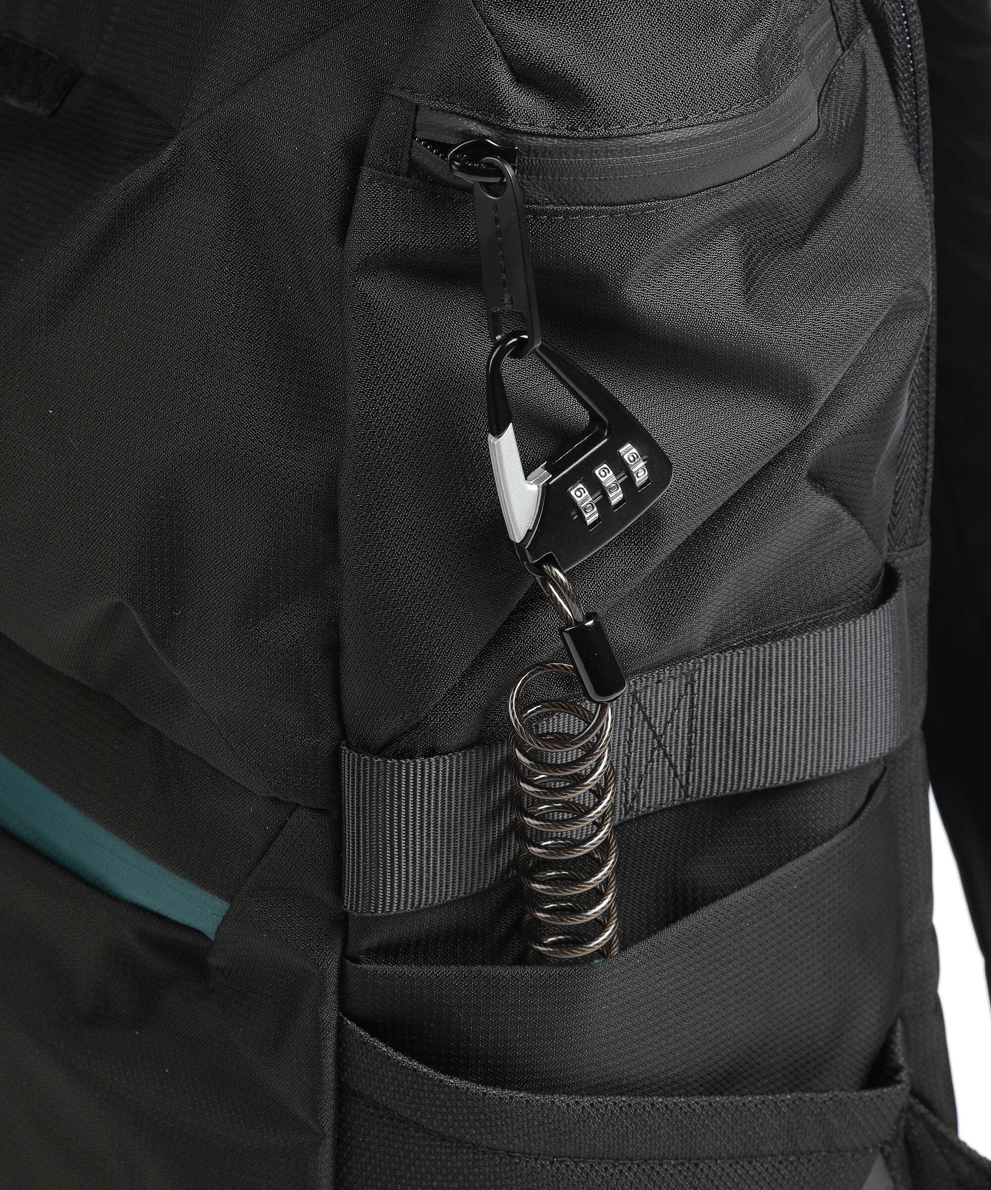 Piquadro CORNER Backpack black