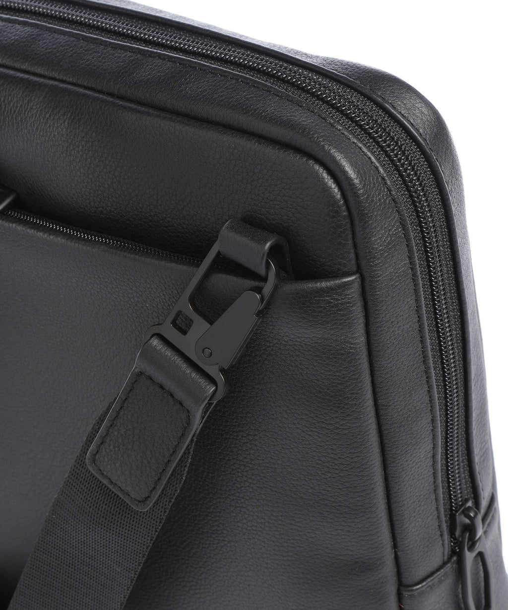 Piquadro W137 Crossbody bag nero