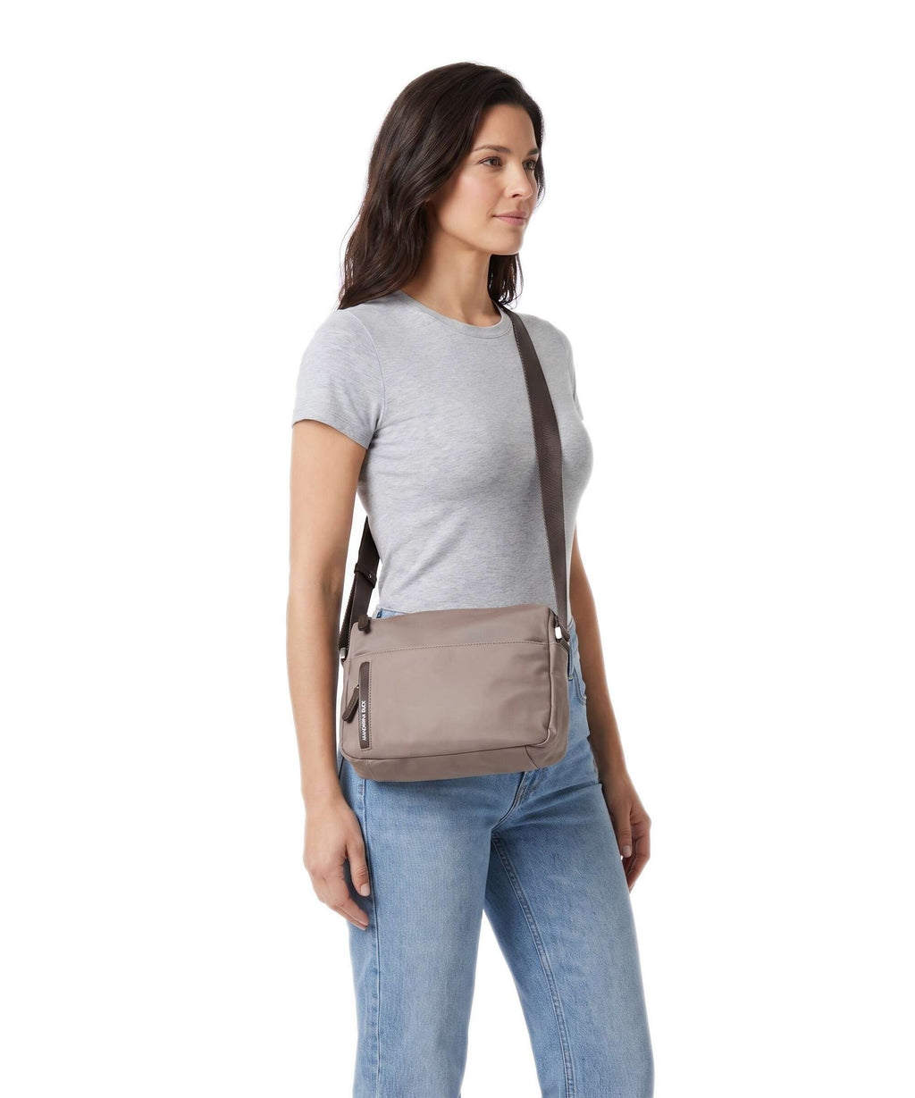 Mandarina Duck Hunter Crossbody bag beaver