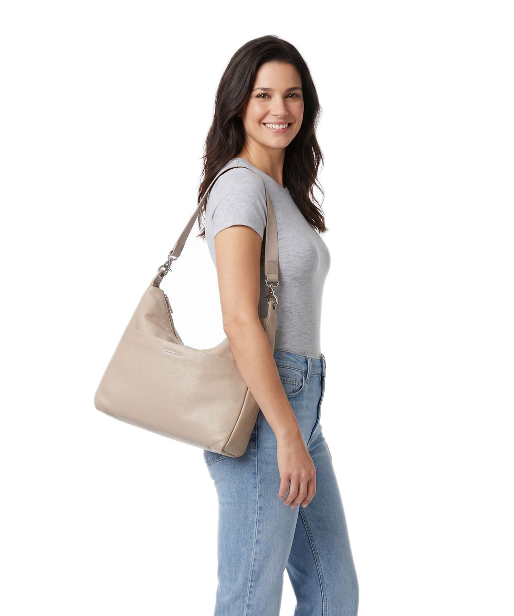 Mandarina Duck Mellow Leather Hobo bag warm taupe