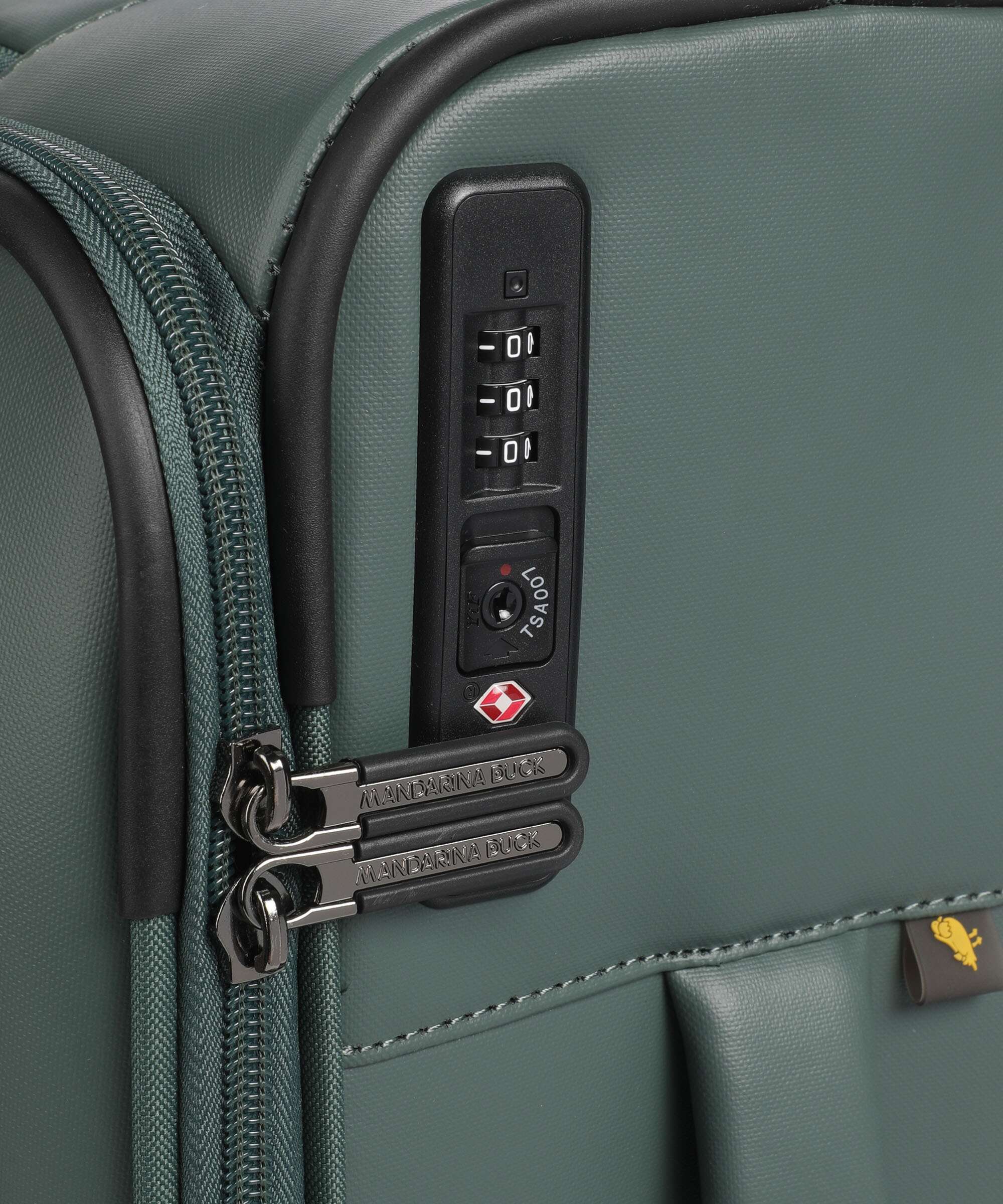 Mandarina Duck Eco Coated Spinner (4 wheels) deep green