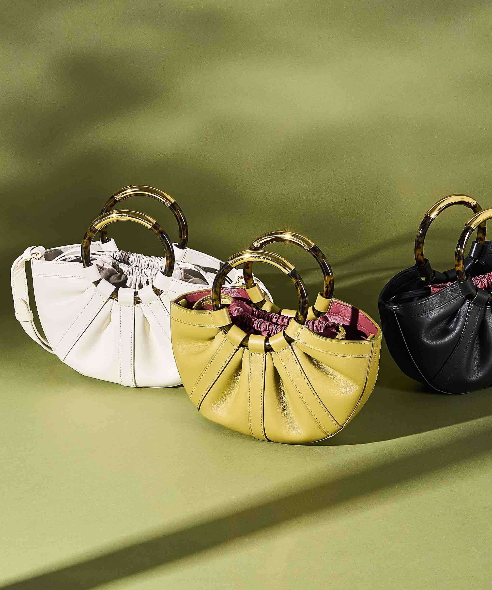 Coccinelle Shell Handbag noir