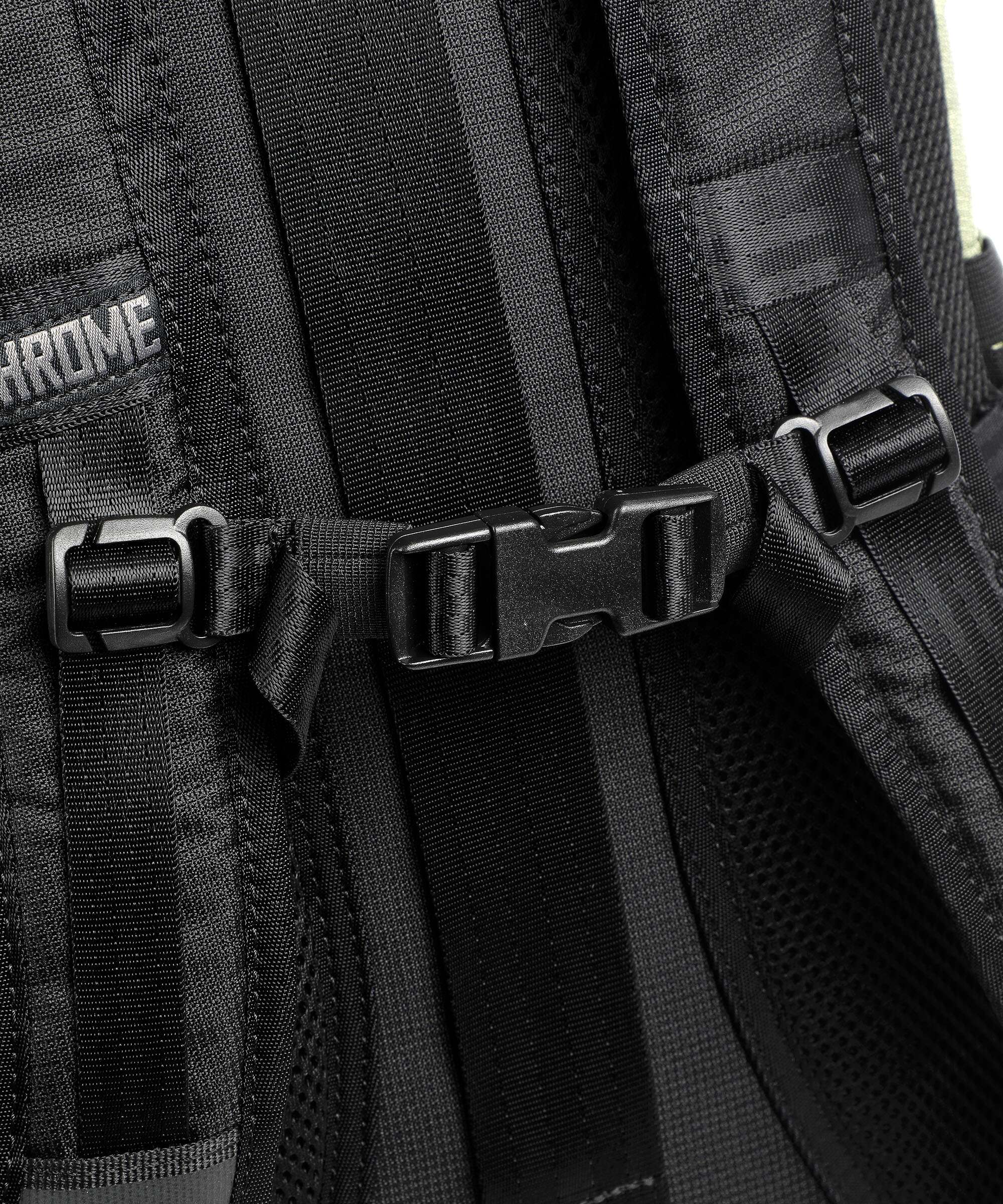 Chrome Ruckas 23L Backpack oil green