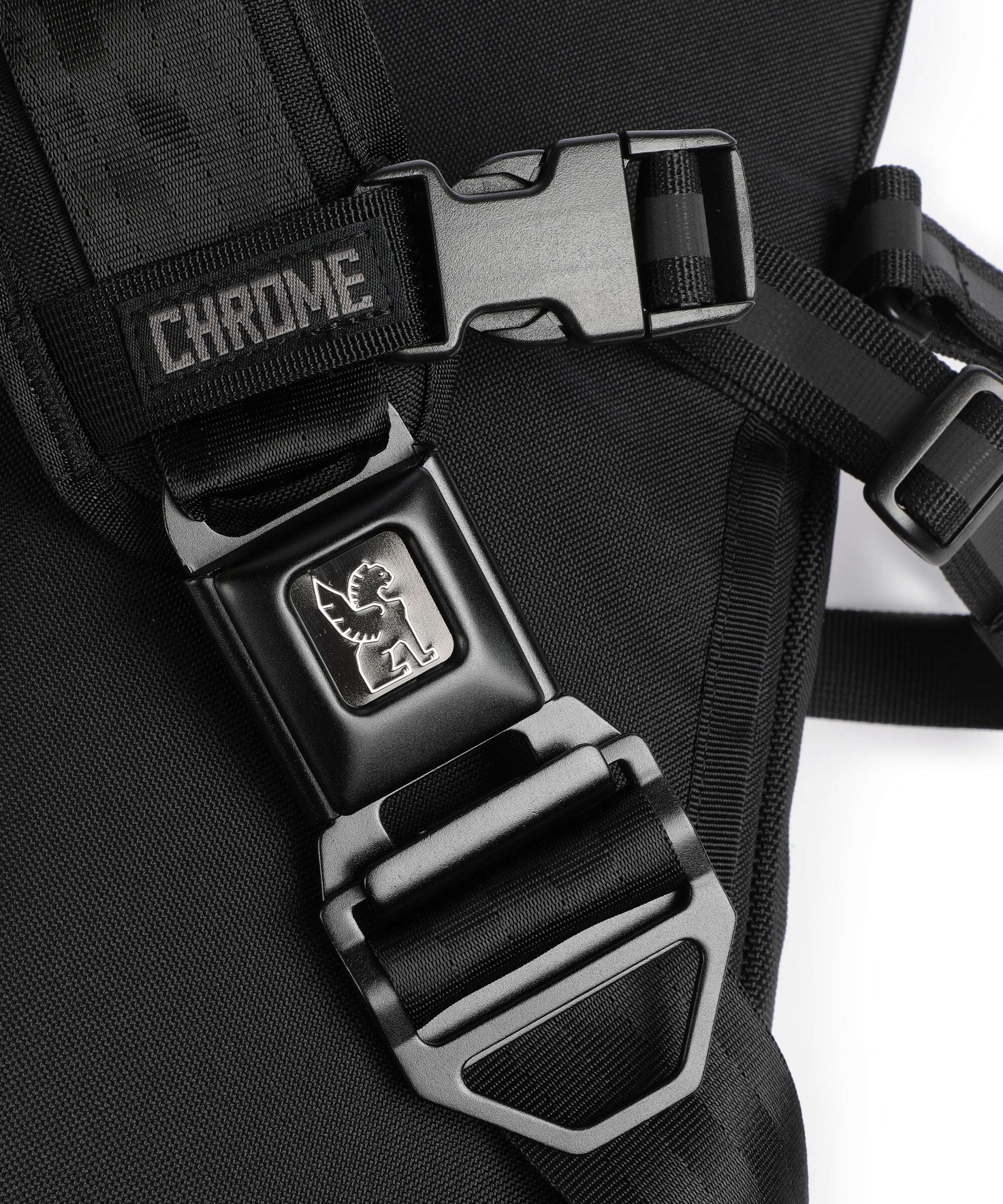 Chrome Kadet Fanny pack black